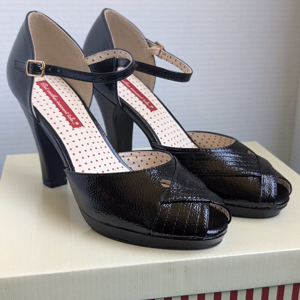B.A.I.T. Footwear Black Patent Peep Toe Layla Heels Sz 10